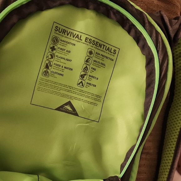 High Sierra Gray and Green Backpack  Hydration Pack 2L Visalia 9 Back - Picture 3 of 8
